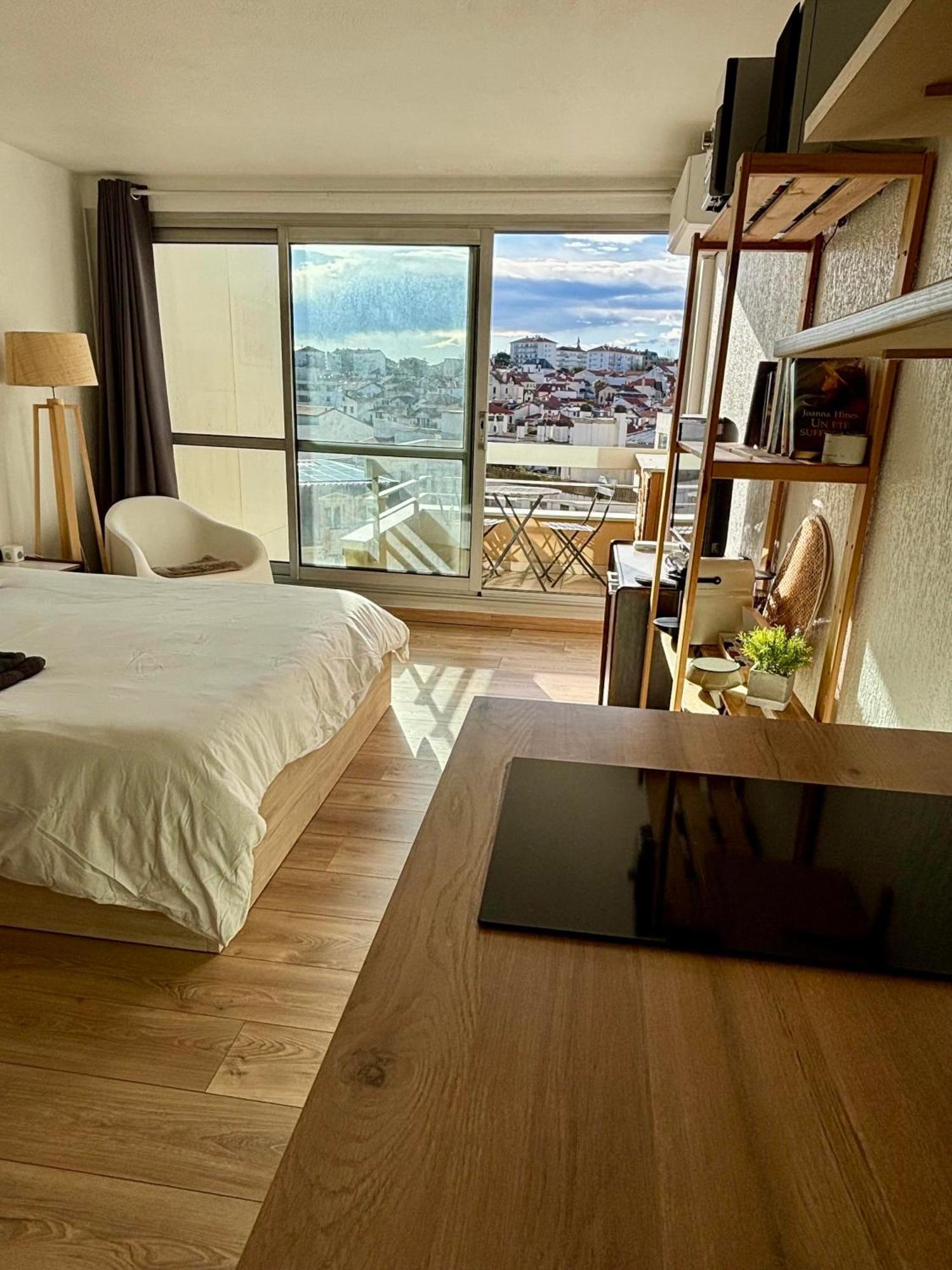 Studio Et Piscine Sur La Grande Plage Биарриц Экстерьер фото