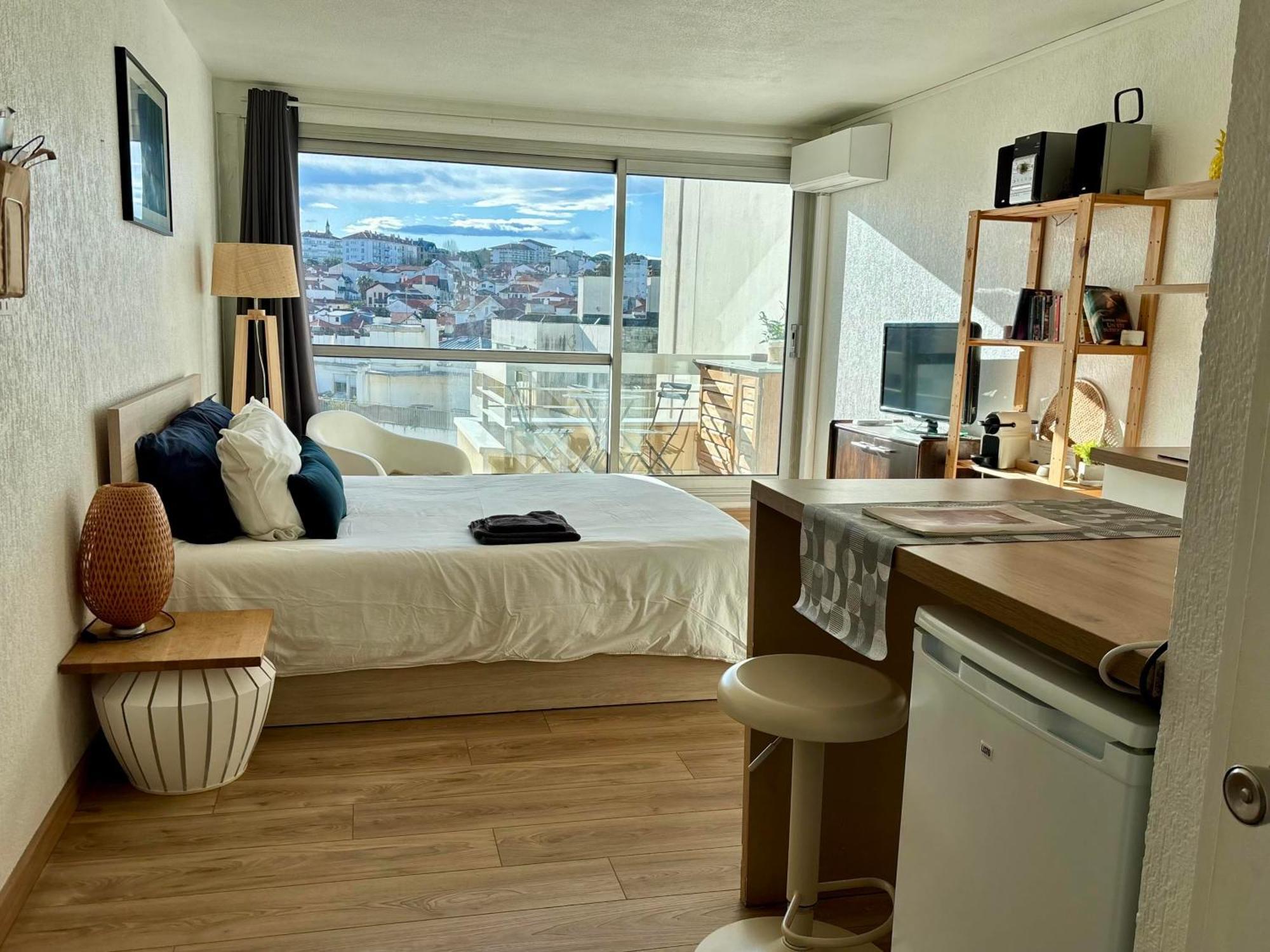 Studio Et Piscine Sur La Grande Plage Биарриц Экстерьер фото