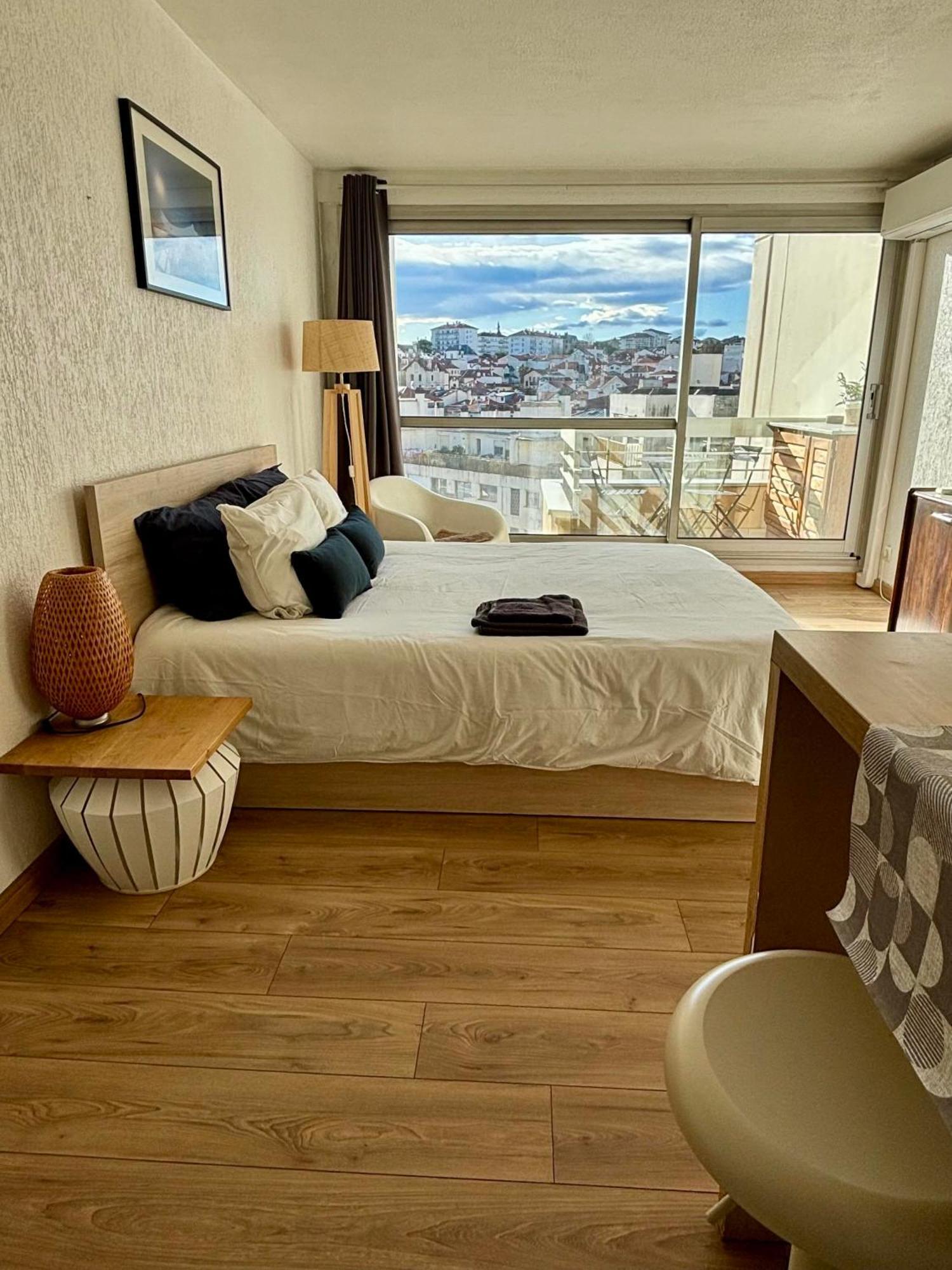 Studio Et Piscine Sur La Grande Plage Биарриц Экстерьер фото